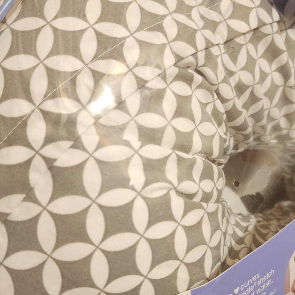 Boppy breastfeeding infant pillow - Picture 3 of 3